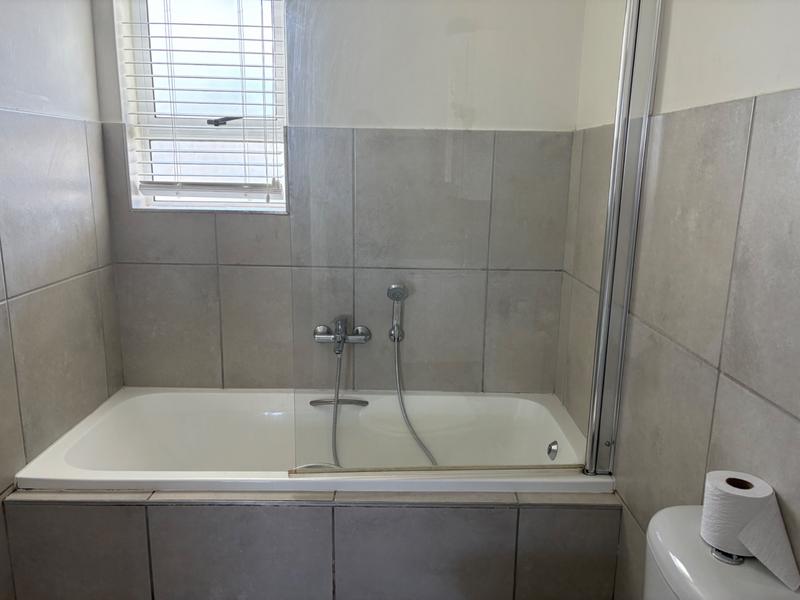 2 Bedroom Property for Sale in Heathfield Western Cape